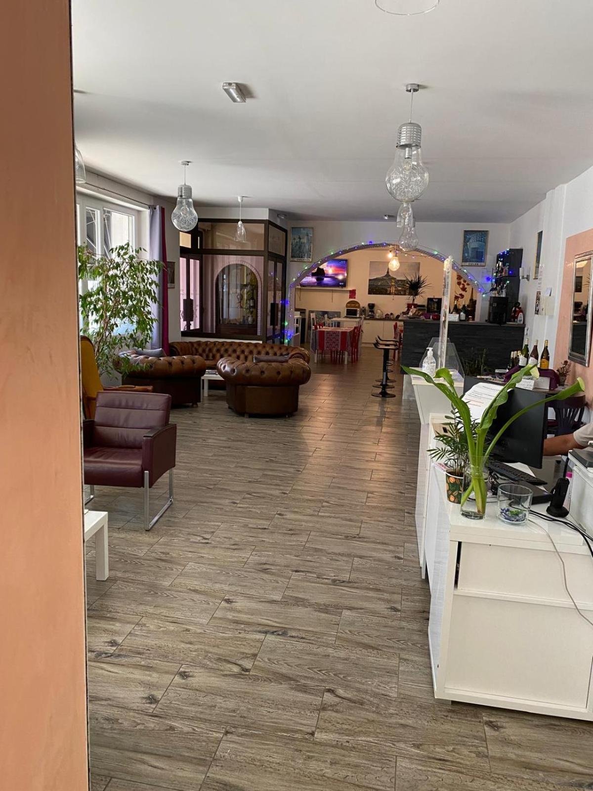 Hotel Le Saint Amand 外观 照片